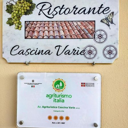 Agriturismo Cascina Varie Castagnito ภายนอก รูปภาพ